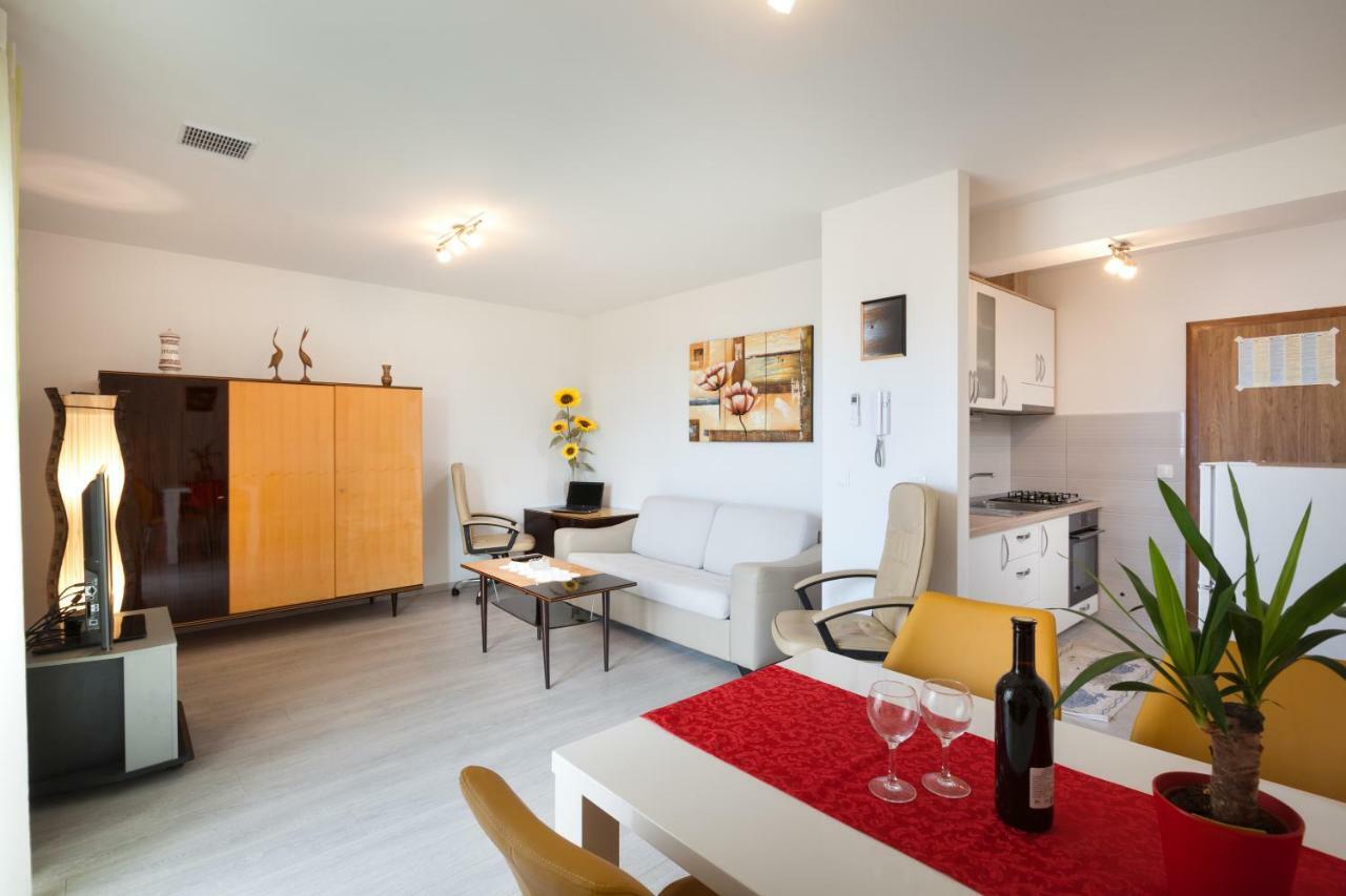 Apartments Turtle Gardens Makarska Kültér fotó